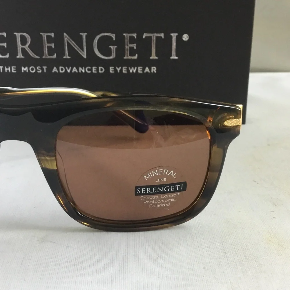 Serengeti Charlton Tortoiseshell Frame Sunglasses Polarized Photochromic Driver